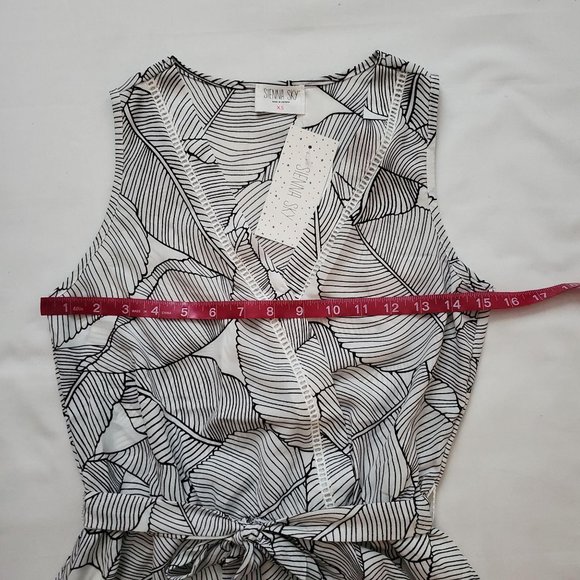 Sienna Sky Women's Leaf Print Surplice Ruffled Short Dress Size Small NWT - Picture 12 of 15